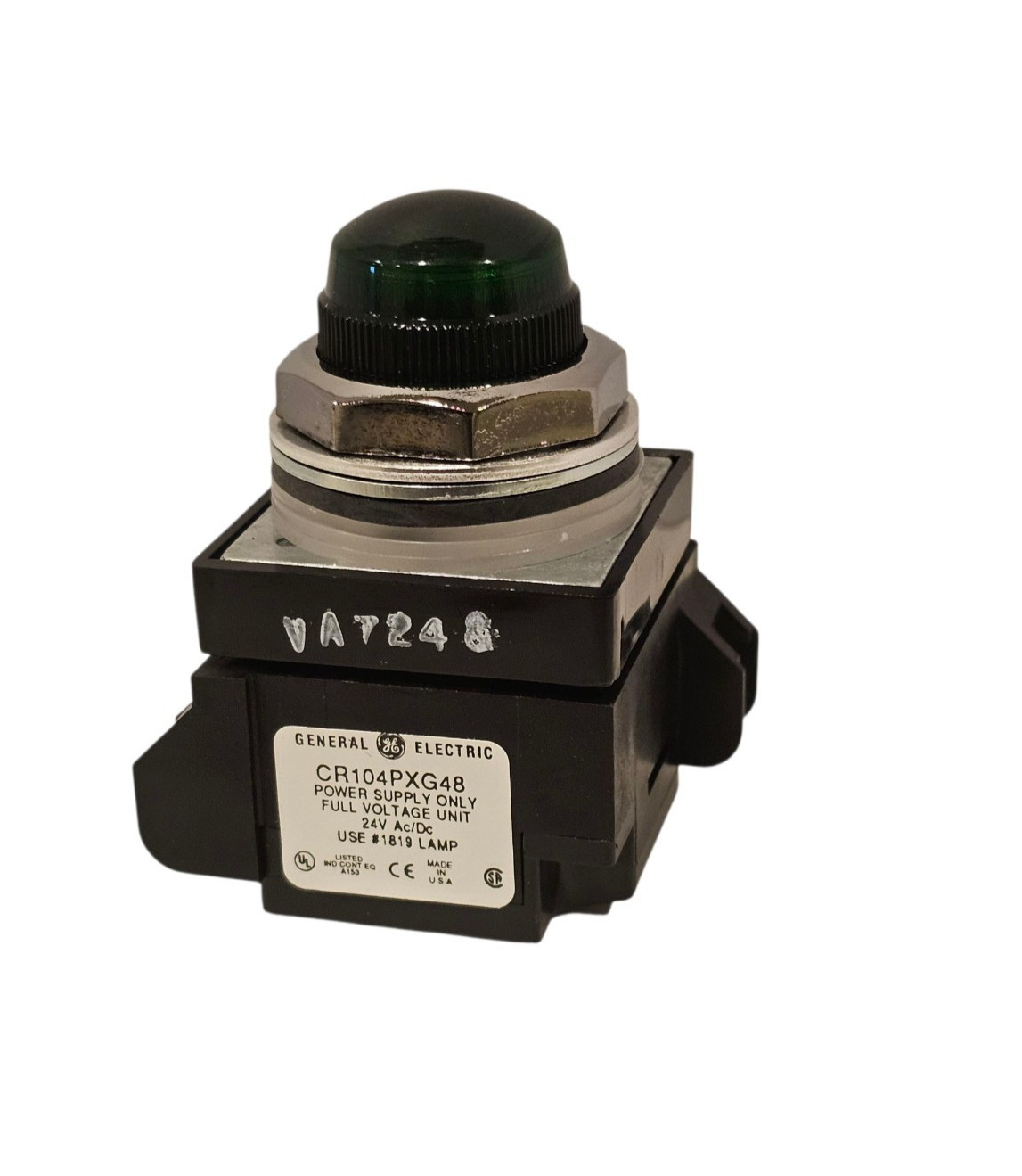 NIB GENERAL ELECTRIC CR104PLG18G INDICATING LIGHT GREEN LENS 24V