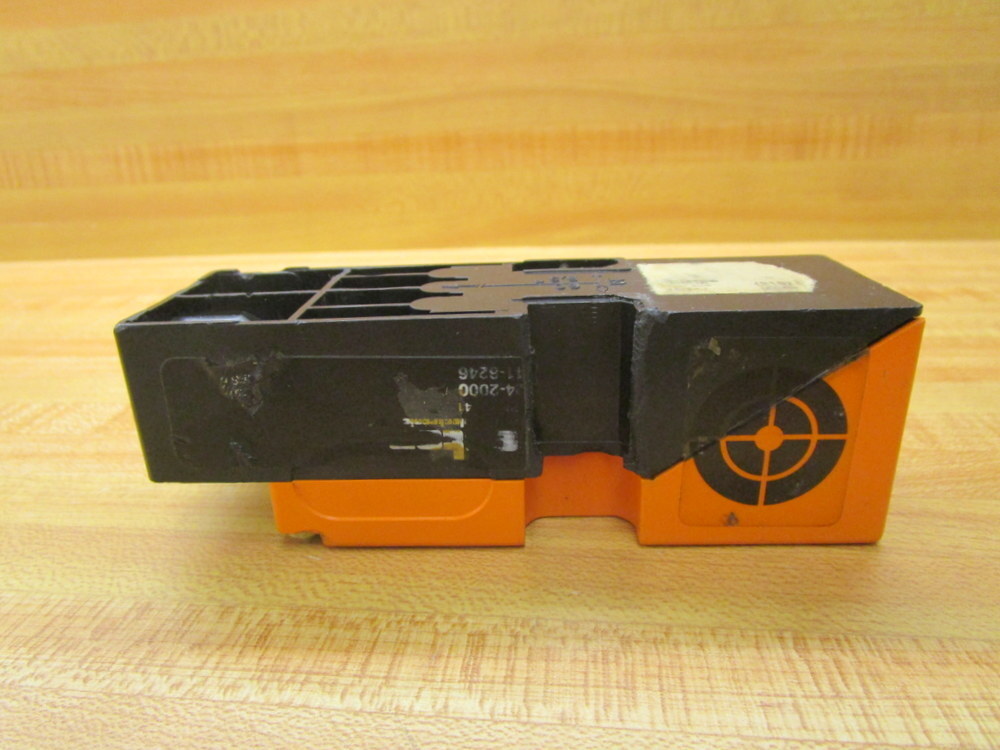 IFM Efector IME 2015 BFBOA Sensor IM0020 W/Base