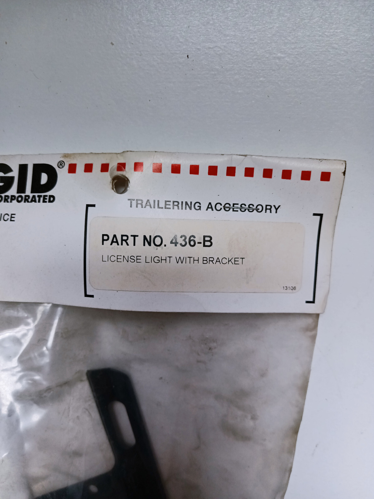 Rigid 436-b license light with bracket