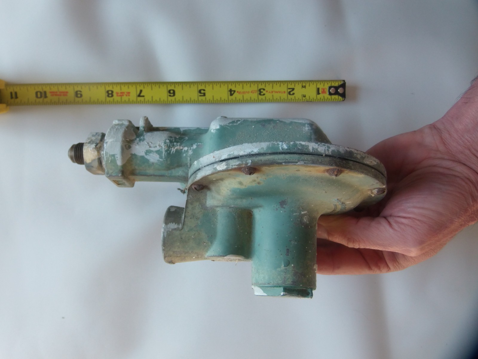 Fisher Governor LP gas pressure regulator. USED 10″ to 13″ W.C. brass included