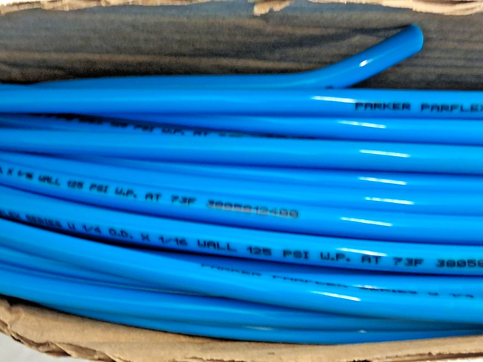 Pro Polyurethane Tube 1/8″ ID x 1/16″ Wall Thickness 250ft U-42-BLU-025-P