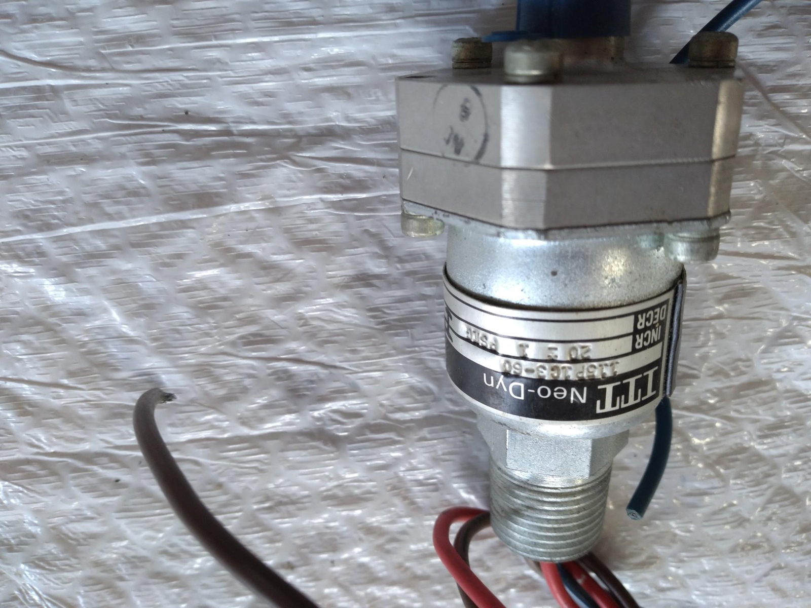 ITT NEO-DYN 115P1C3-60 3-5AMPS 125/250VAC 28VDC
