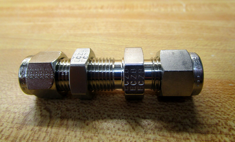 Parker 316UHEW Bulkhead Union Coupling