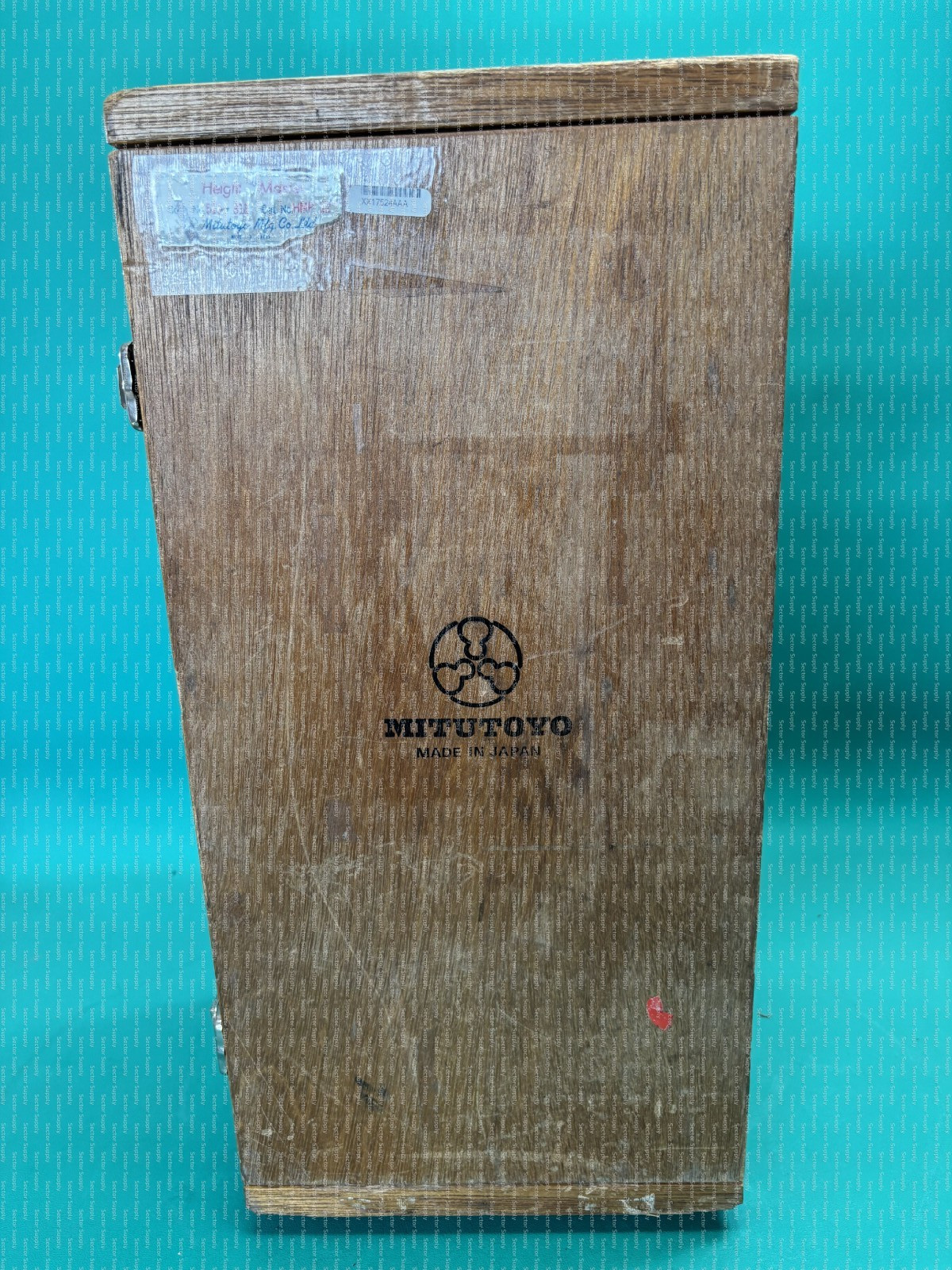 MODEL: 515-311 MITUTOYO 12″ COUNTER HEIGHT MASTER W/ ORIGINAL WOODEN CASE
