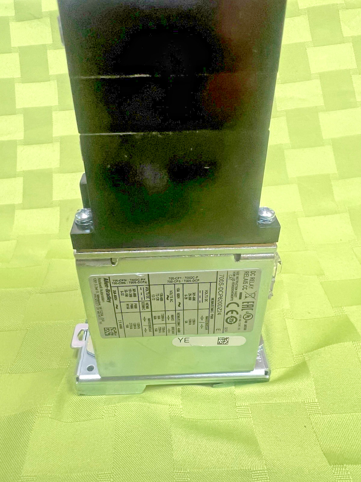 ALLEN BRADLEY 700S-DCP620DZ24 SAFETY CONTROL RELAY 600V DC COIL 8 POLE SER E NIB