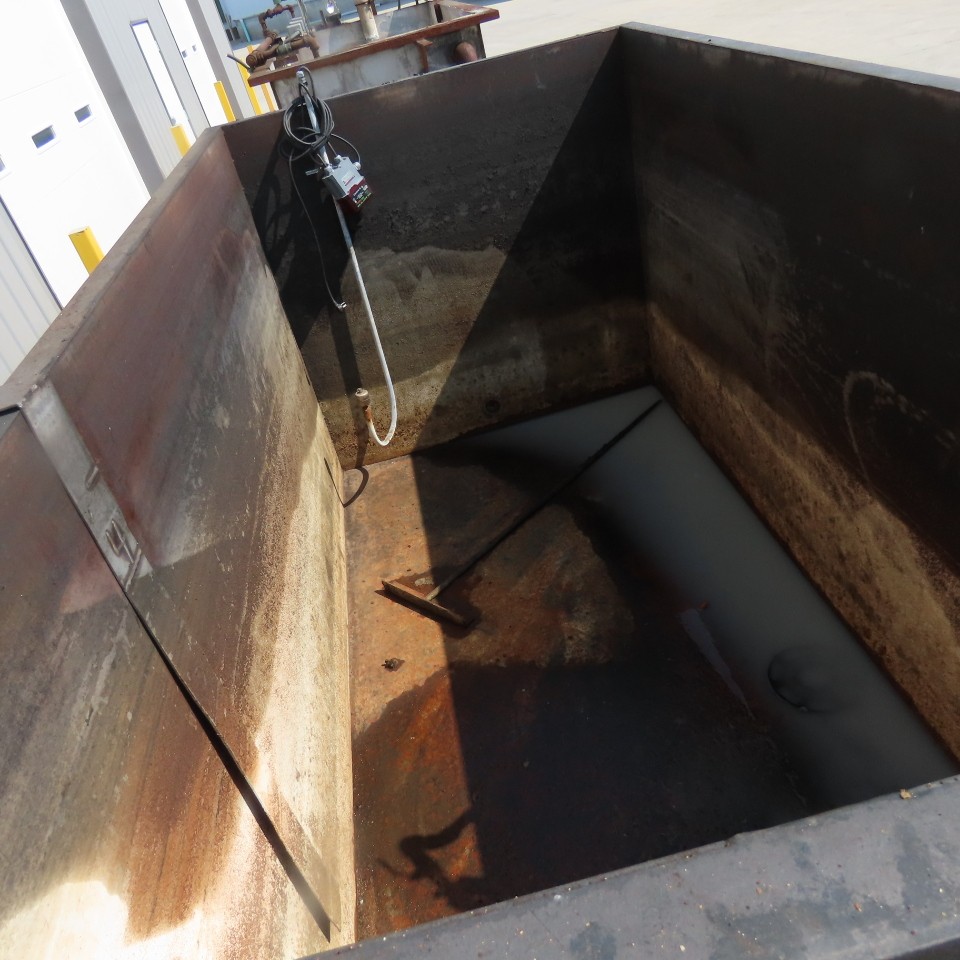 1800 Gallon Open Top Steel Waste Oil Recovery Storage Tank 120″ x 60″ x 60″ Tank