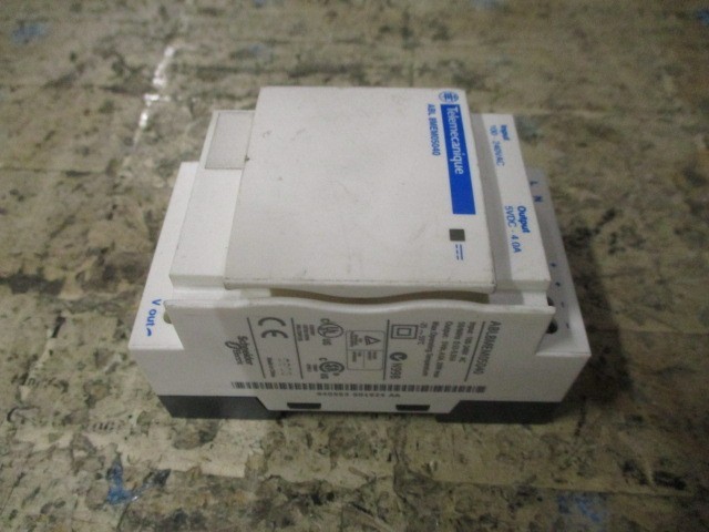 Telemecanique ABL8MEM05040 Power Supply 100-240VAC Input 5VDC 4A 20W DIN *Tested
