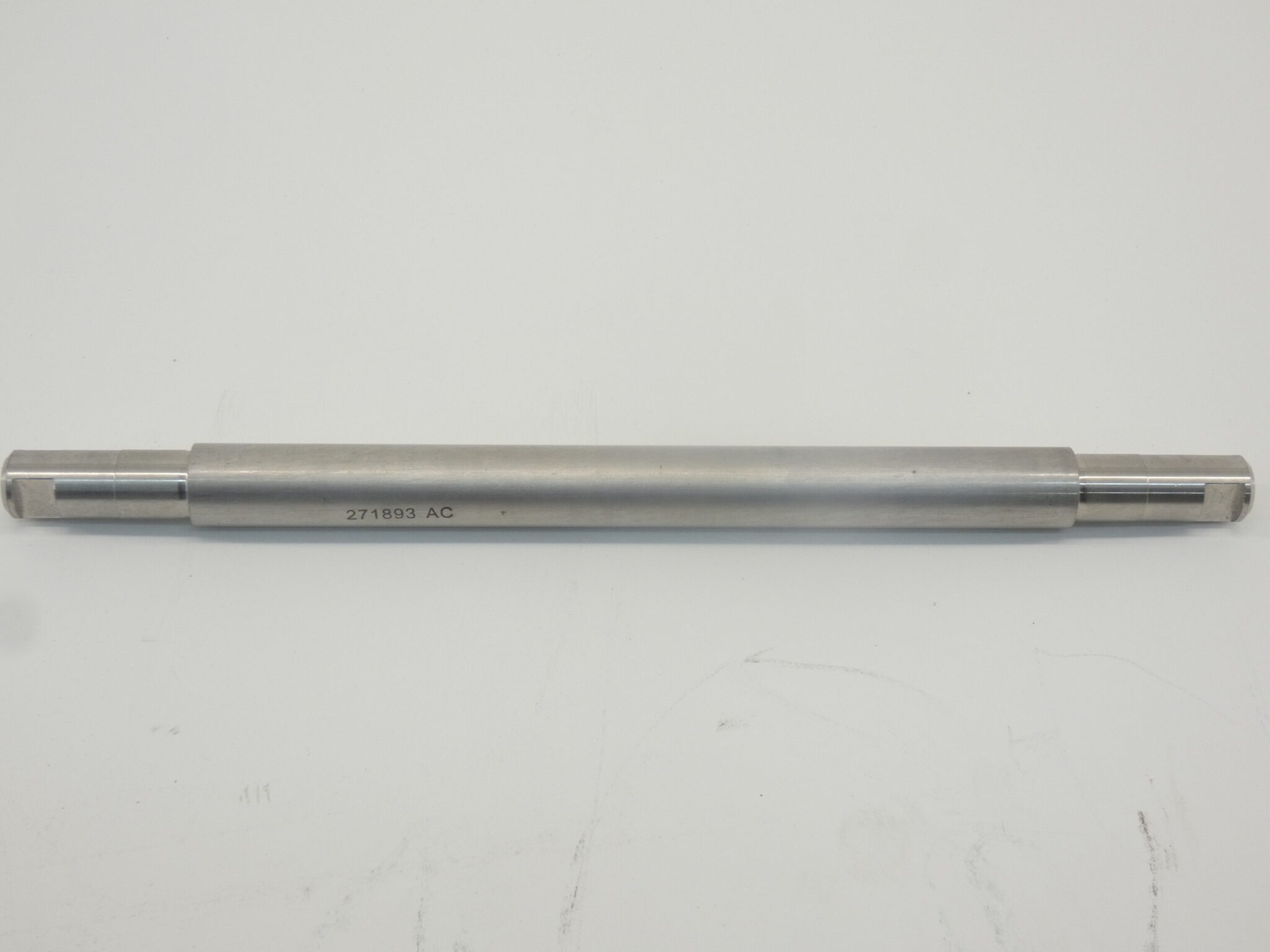 10-1/2″ Shaft, 9/16″ Diameter, 271893-0000 – NEW Surplus!
