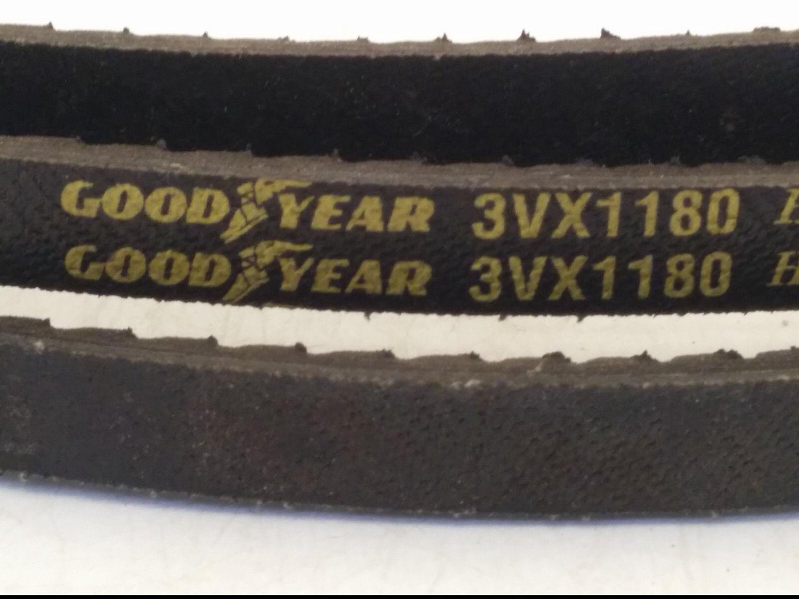 GOODYEAR 3VX1180 HY-T WEDGE V-BELT, 3/8″ x 118″, NNB