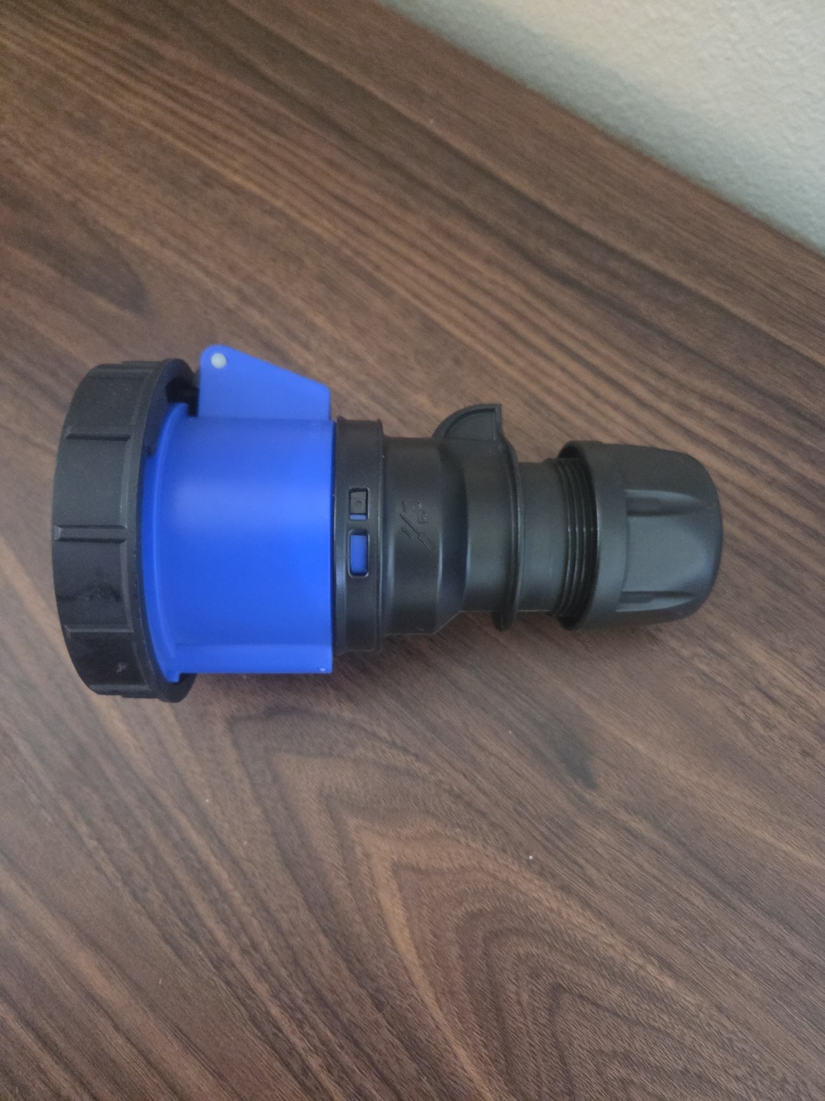 PCE 3P4W Connector Type 22492