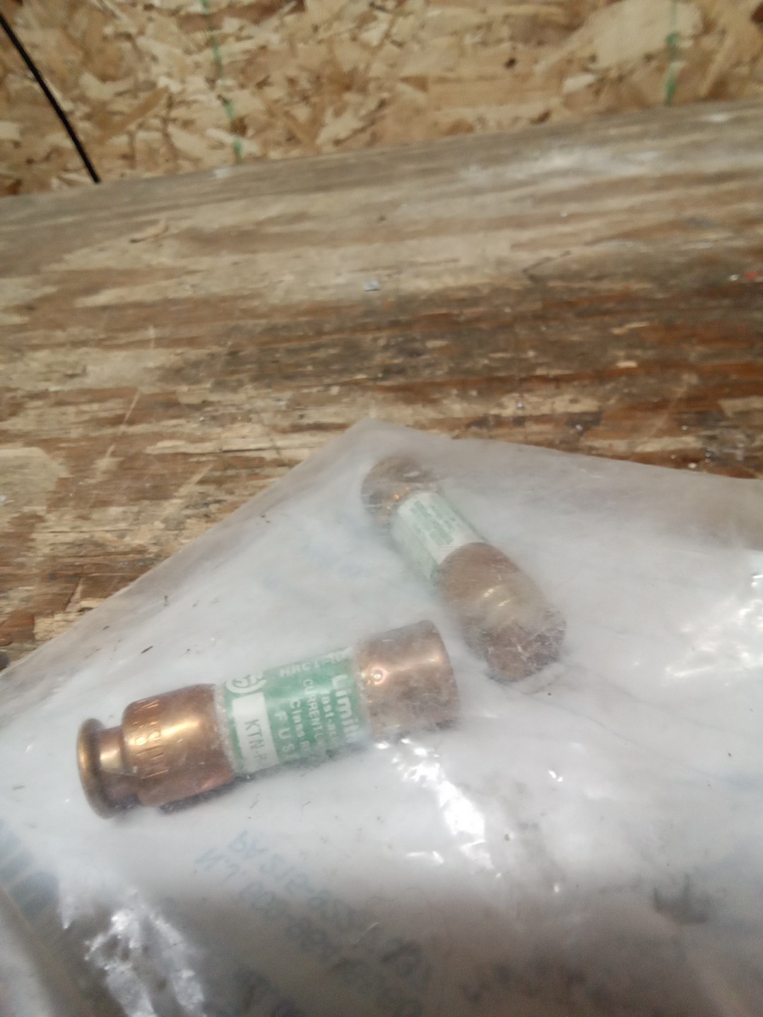 Bussmann KTN-R-8 Lot of 2 Limitron Fuses Class CC 600V