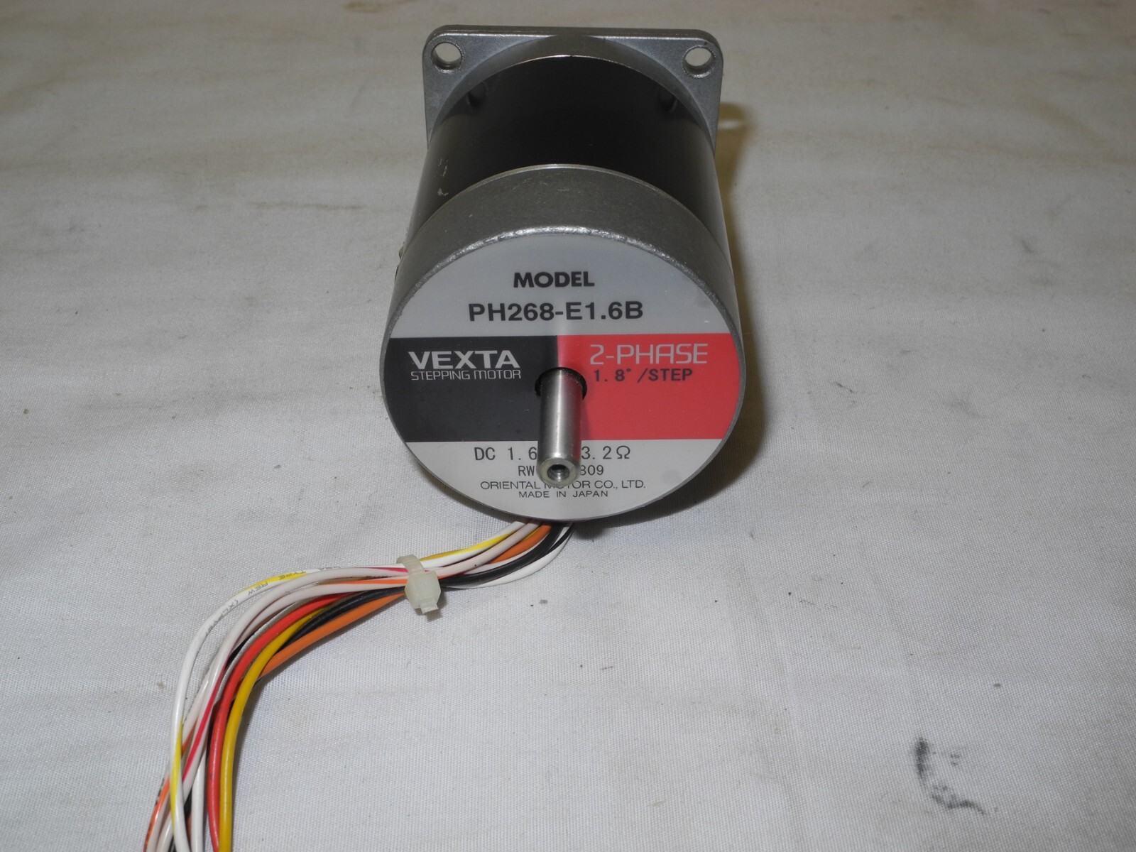 VEXTA PH268-E1.6B 1.8″/STEP 2-PHASE 1.6A 3.2OHM 2-PHASE STEPPING MOTOR