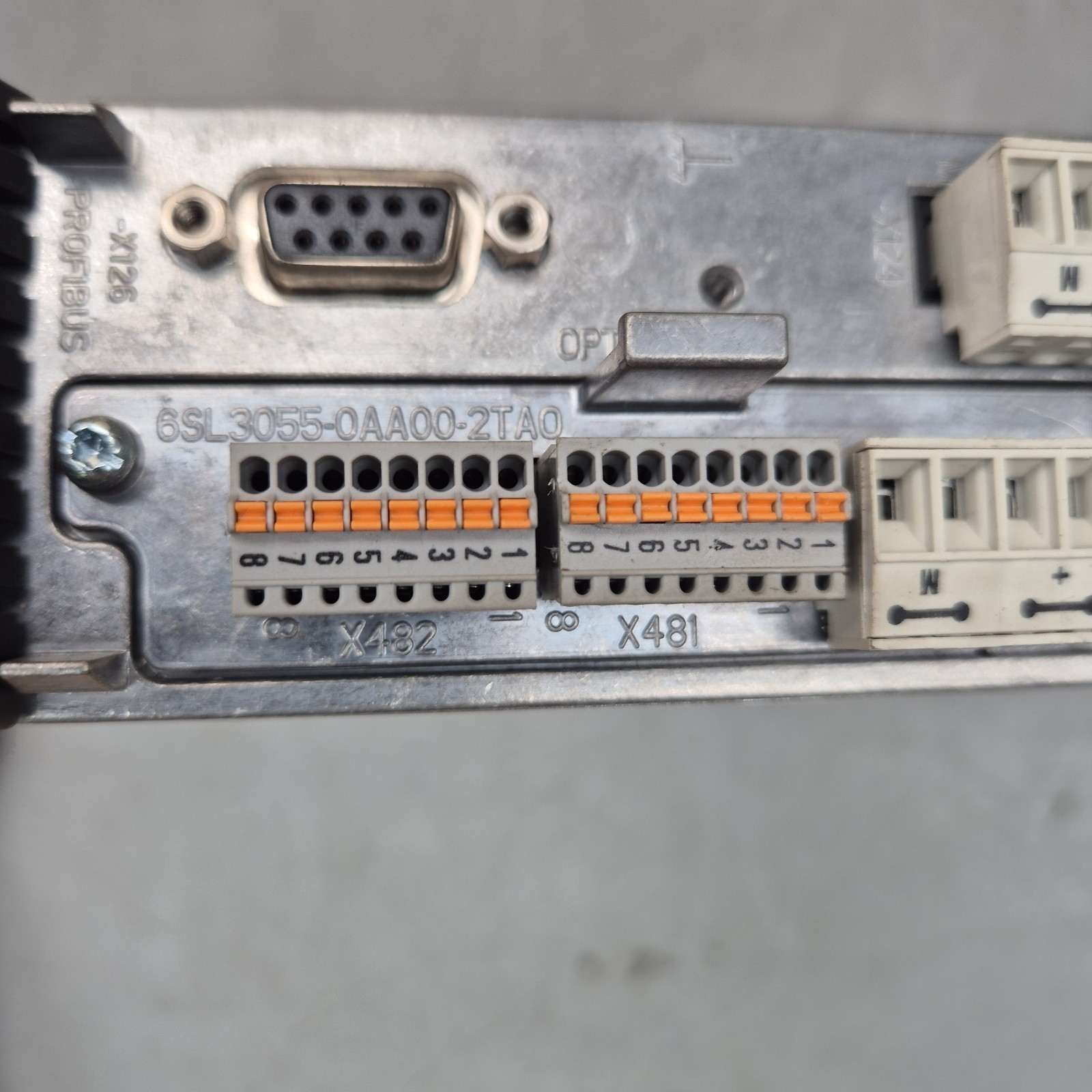 SIEMENS 6SL3040-0MA00-0AA1 + 6SL3055-0AA00-2TA0 + 6SL3054-0CF00-1AA0 VERSION:F