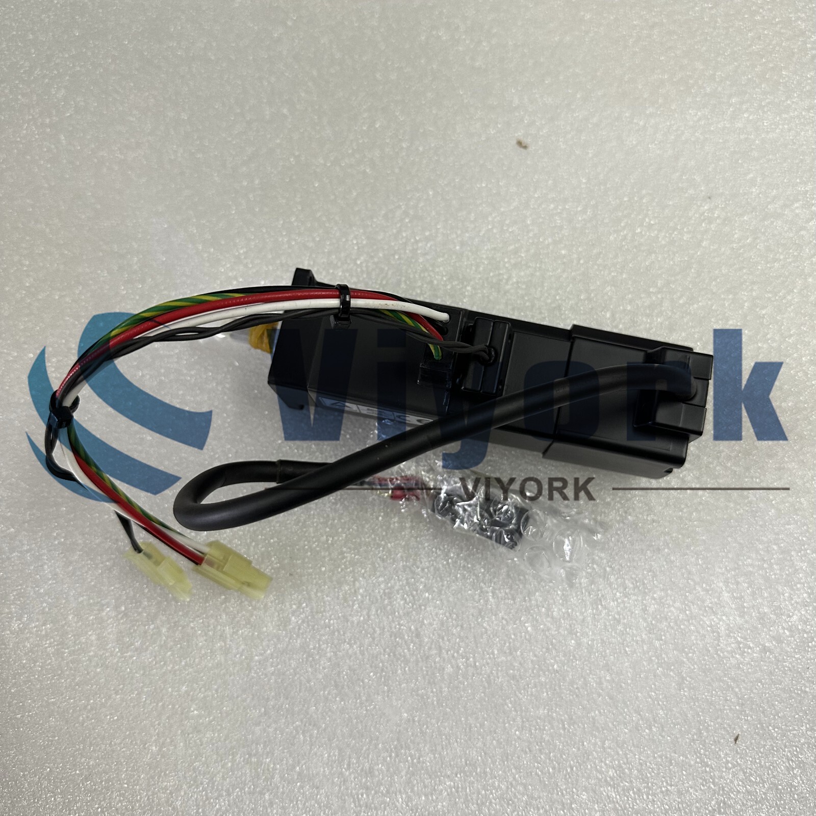 Mitsubishi HC-KFS13E1BL-S18 AC SERVO MOTOR NEW&ORIGINAL