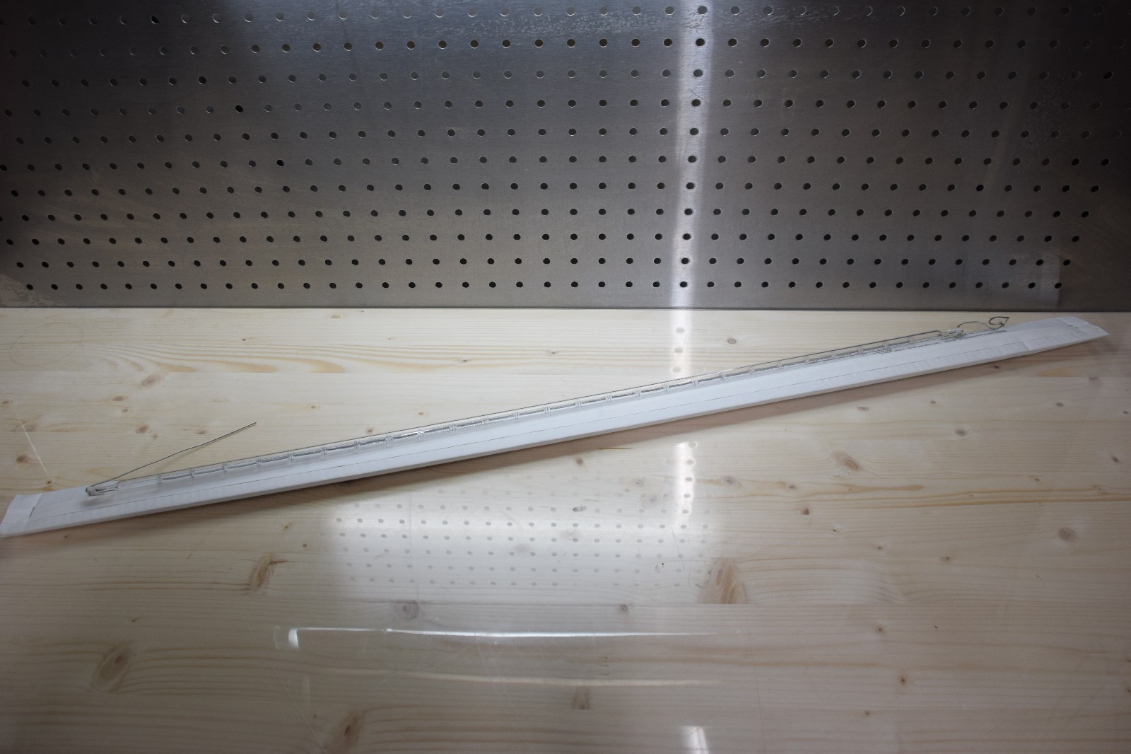(BOX OF 6) FOSTORIA INDUSTRIES F2548H 2500W CLEAR QUARTZ Heat Lamp 3.65 kW, 480V