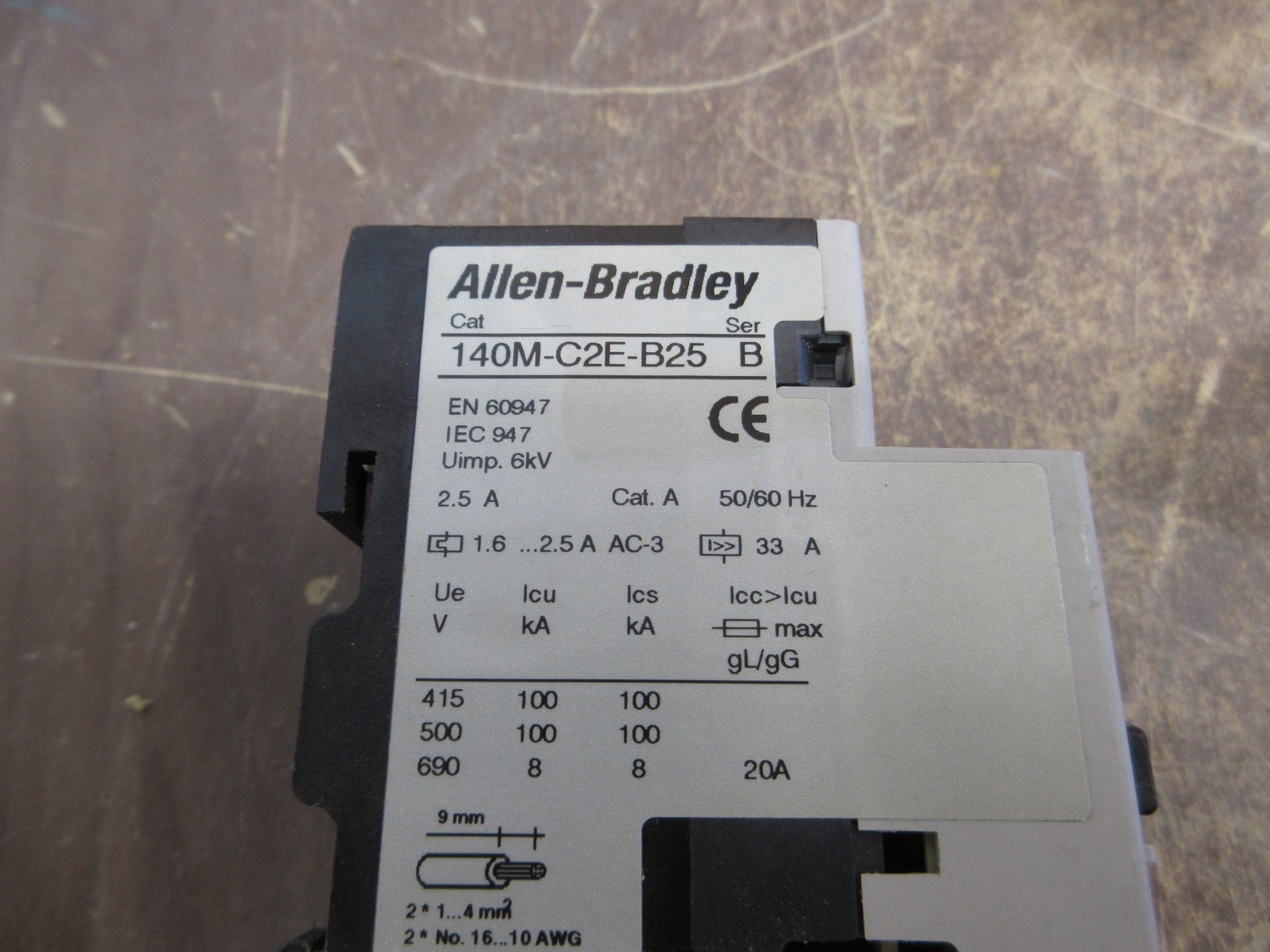 Allen-Bradley Starter 100-C09*10 / 140M-C2E-B25 120V Coil Trip: 1.6-2.5A Used
