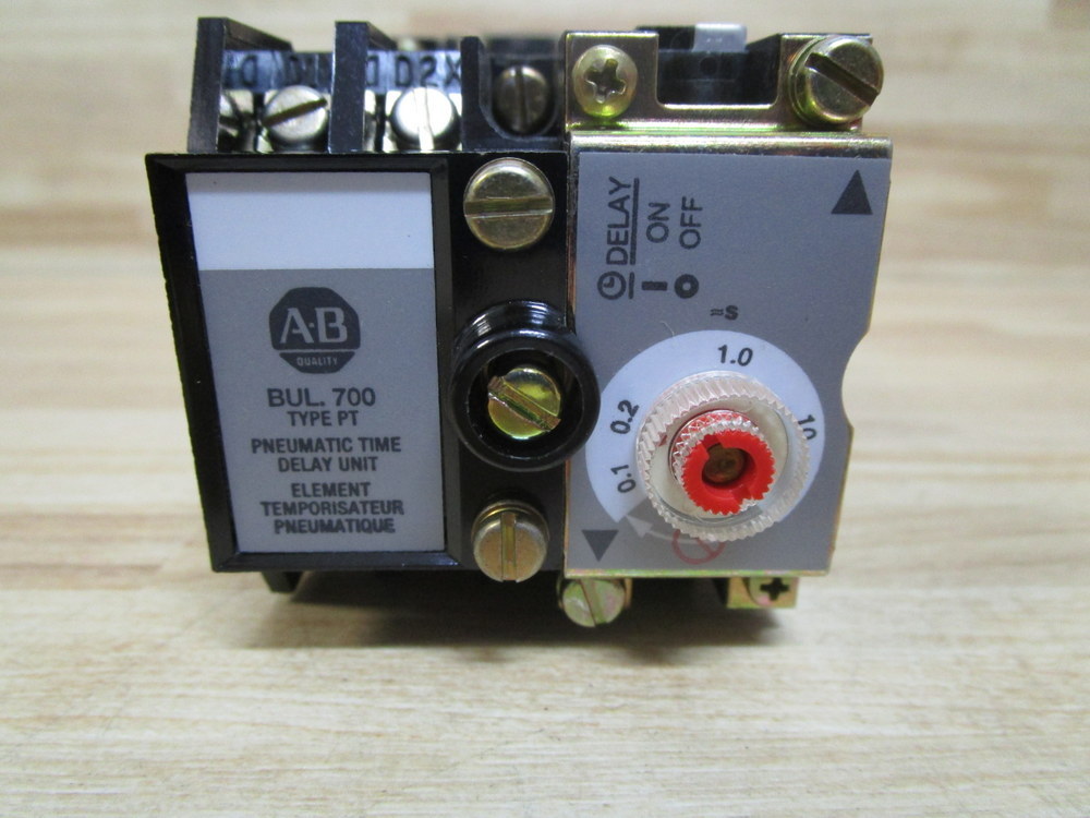 Allen Bradley 700DC-PT400Z24 Control Relay 700DCPT400Z24