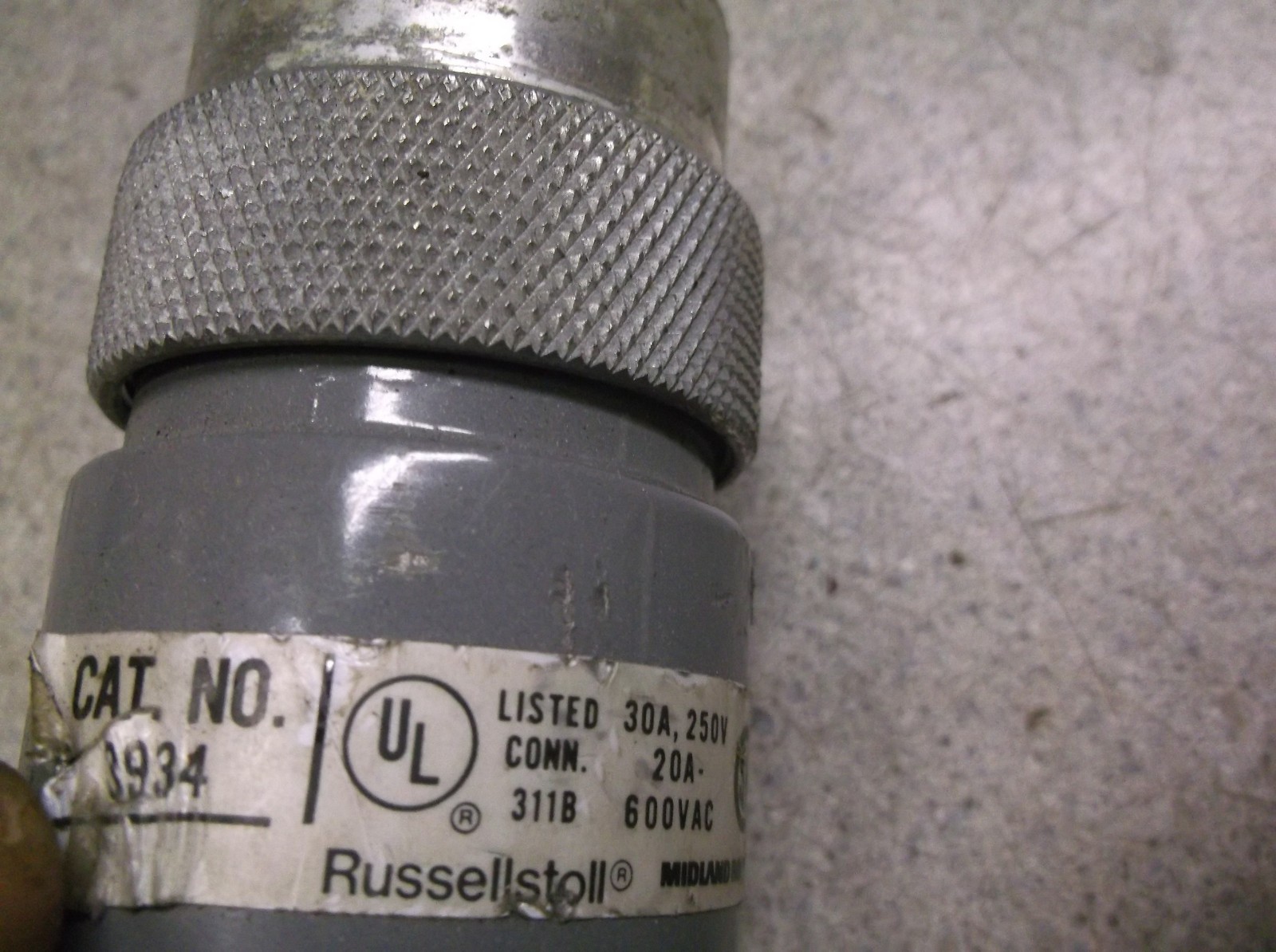 NEW Russellstoll 3934 Pin & Sleeve Connector 30A 250V 20A-600VA *FREE SHIPPING*