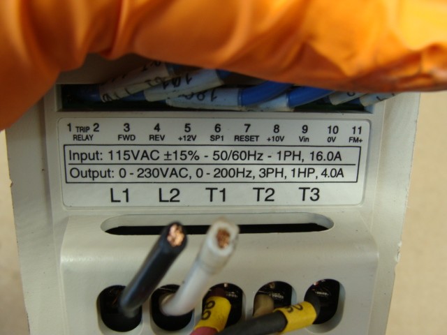 GENESIS AC DRIVE KBE2-1101-P P/N 11016 115VAC INPUT 1HP
