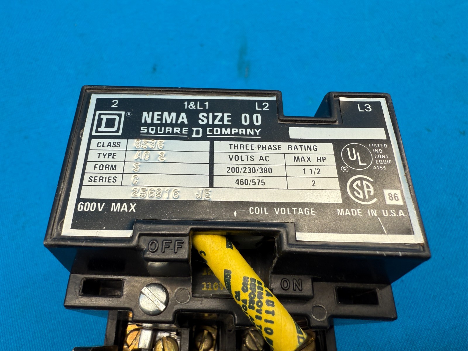 Square D 8536 Type A0-2 NEMA Size-00 3-Phase A/C Magnetic Motor Starter