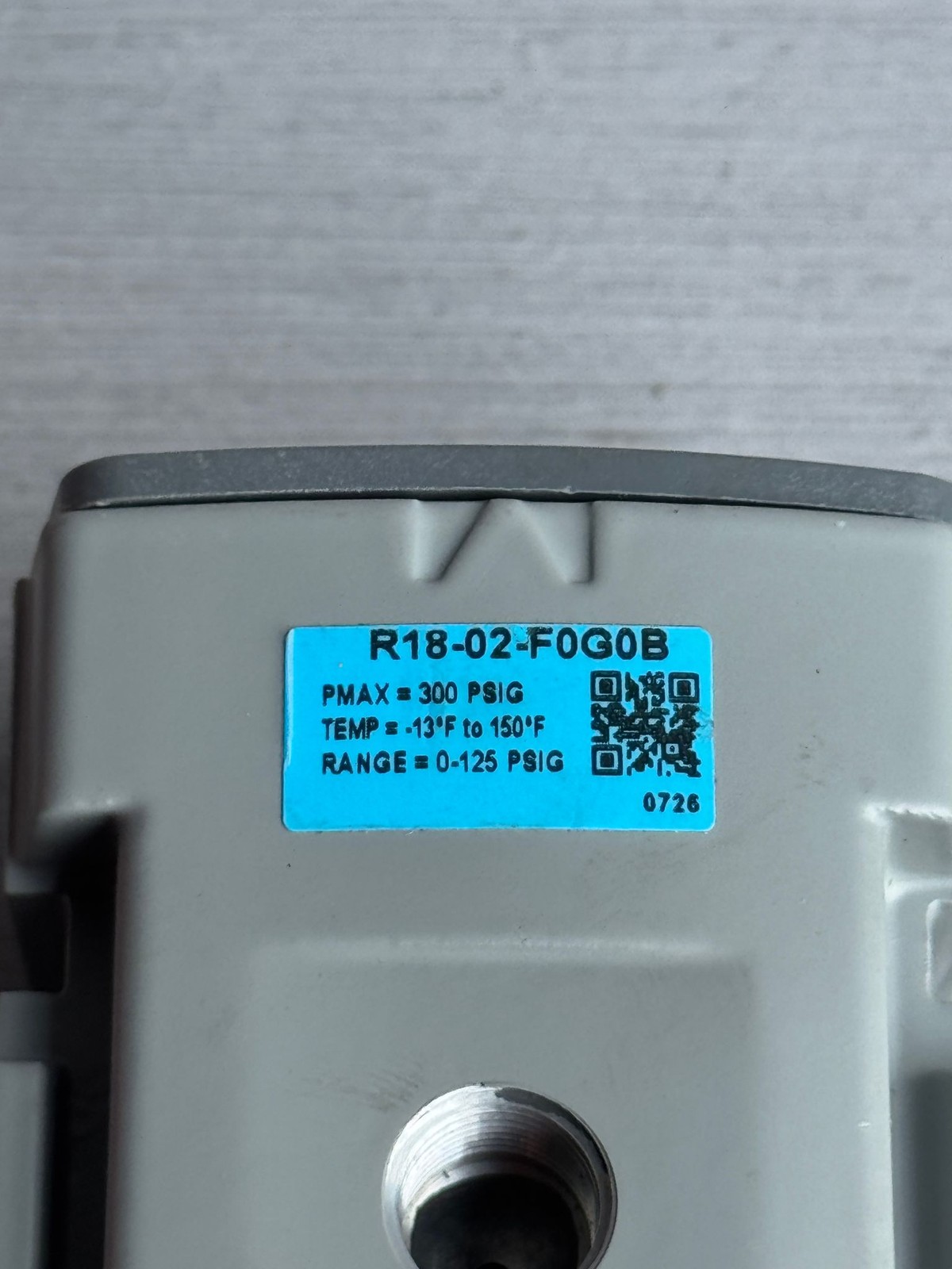 Wilkerson Pressure Regulator Industrial 0-125 PSIG R18-02-F0G0B Gray Adjustable