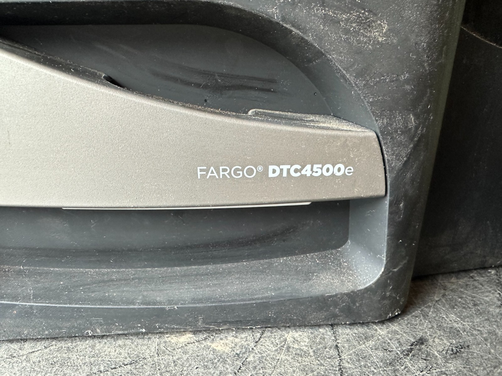 FARGO DTC4500E THERMAL CARD PRINTER