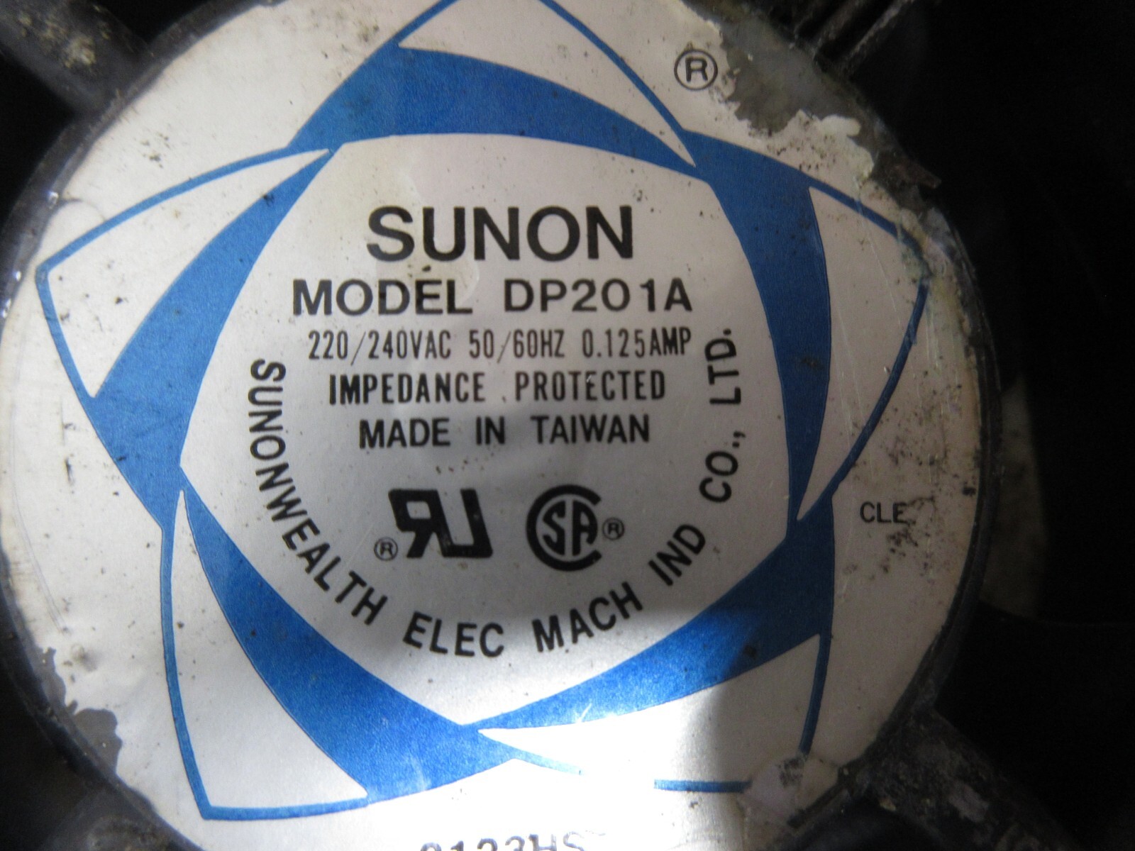 SUNON FAN DP201A 220/240VAC 50/60HZ LOT OF 4 PIECES