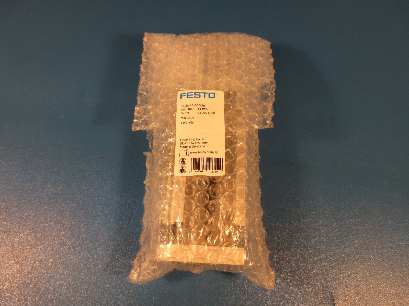 Festo DGSL-16-30-Y3A, 543999 Mini Slide, Stroke 30mm, Hydraulic Shock Absorbers
