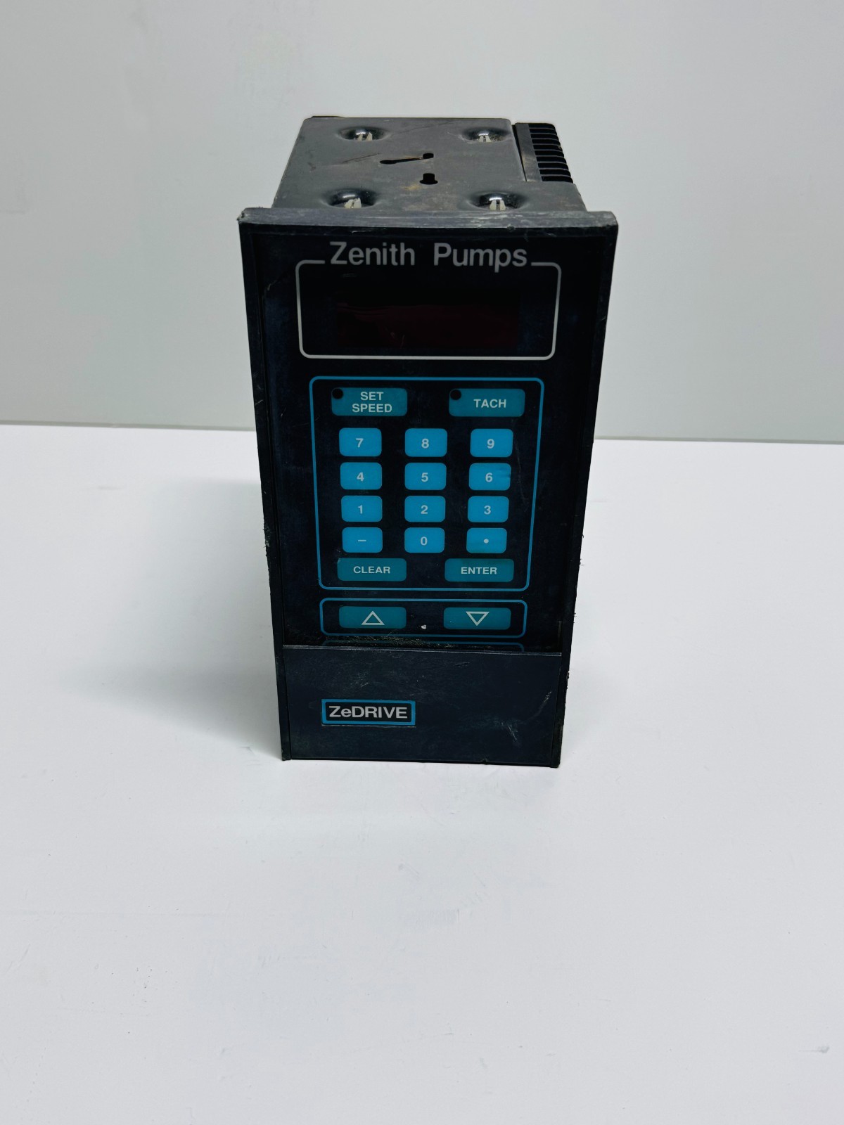 Zenith Pumps ZeDRIVE 68-16817-0138-0 Variable Speed Drive Controller