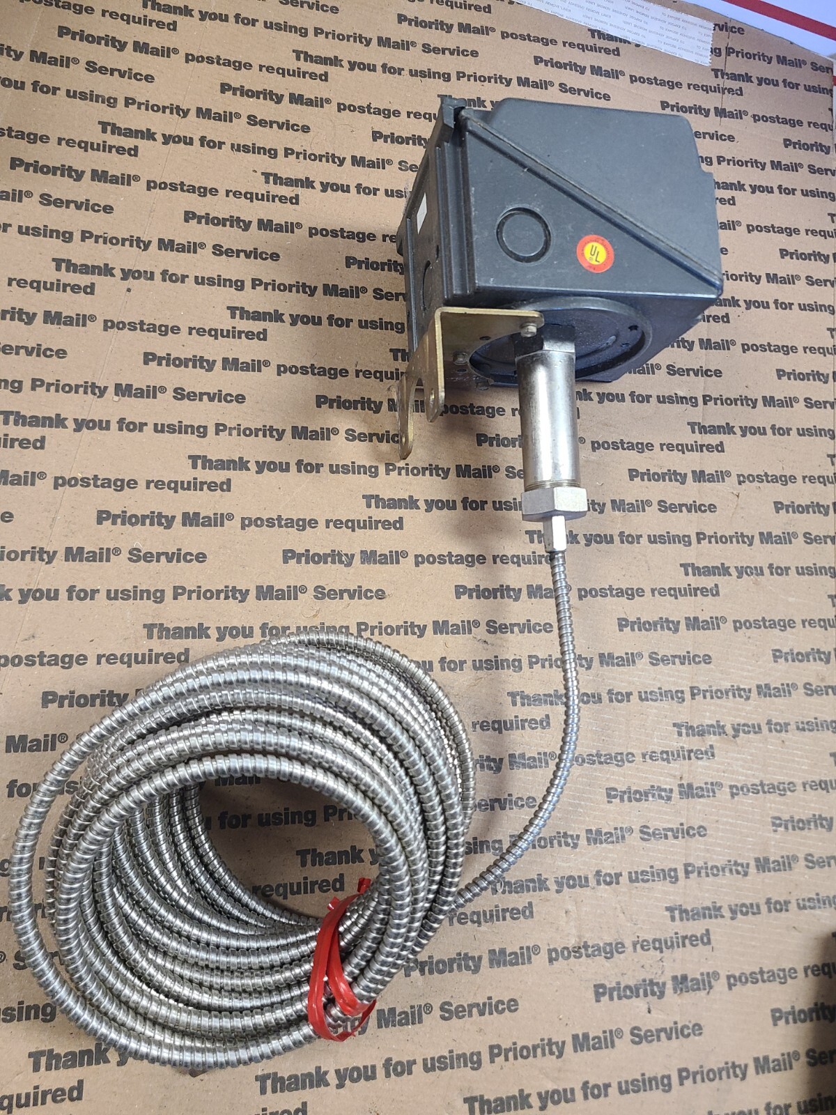 UNITED ELECTRIC TEMPERATURE SENSOR, F302, 7BS, 0 – 400F