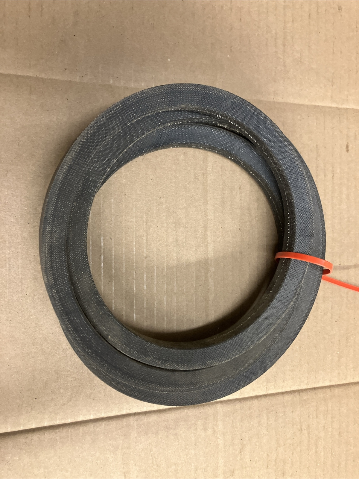 NOS Pirelli C68 V Belt 7/8″ x 72″ Made in USA by Dayco