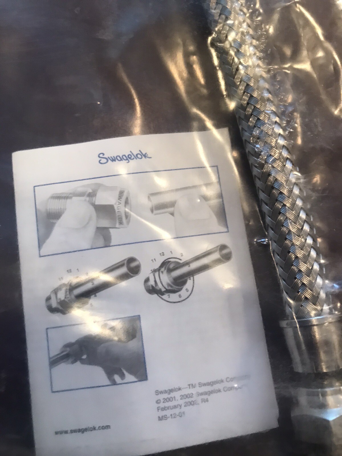 ⚡️NEW!⚡️ Swagelok Flexible Metal Hose SS-FM4TA4SL4-32 – ships FAST