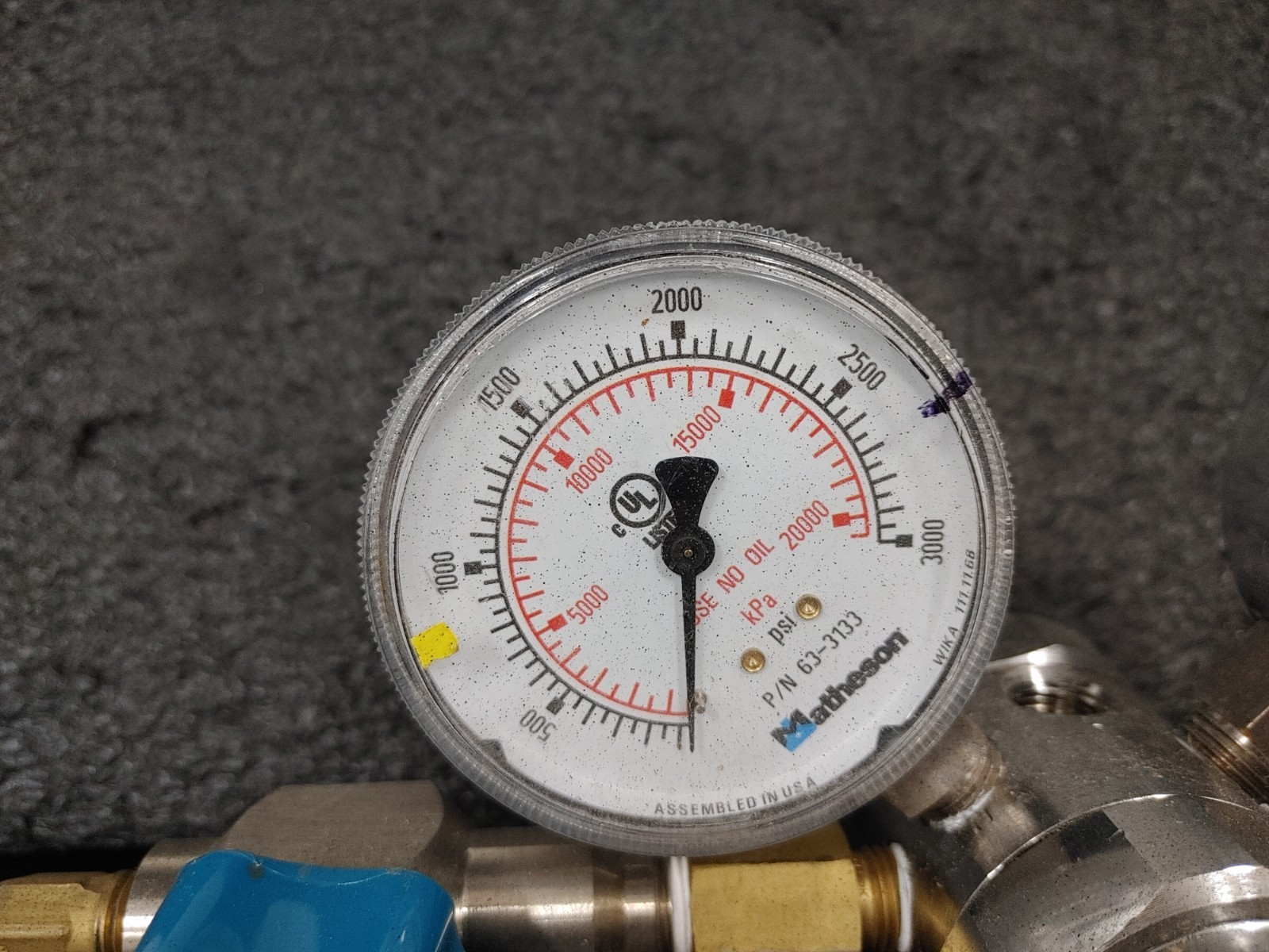 MATHESON High Purity Regulator with MATHESON Valve X2 and Pressure Gauges