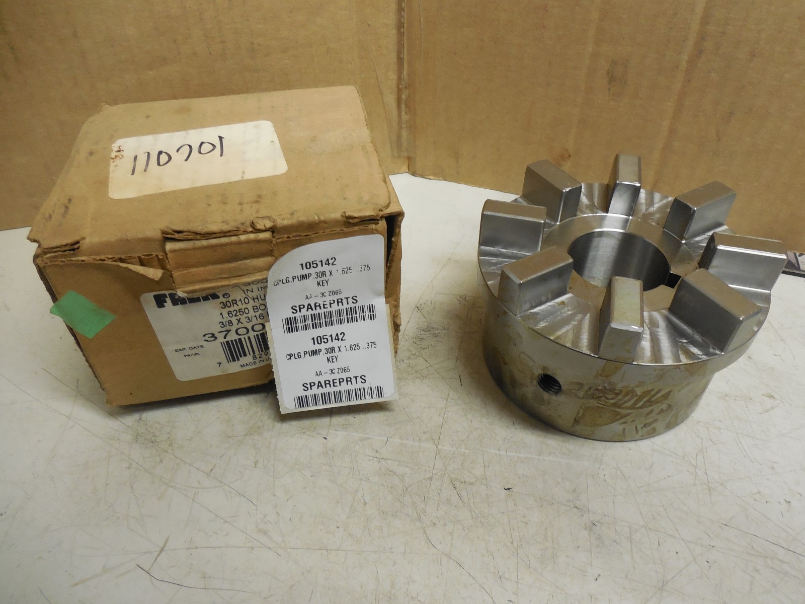 FALK COUPLING 3700189 30R10 HUB 1.6250 BORE 3/8″ x 3/16″ KW 105142