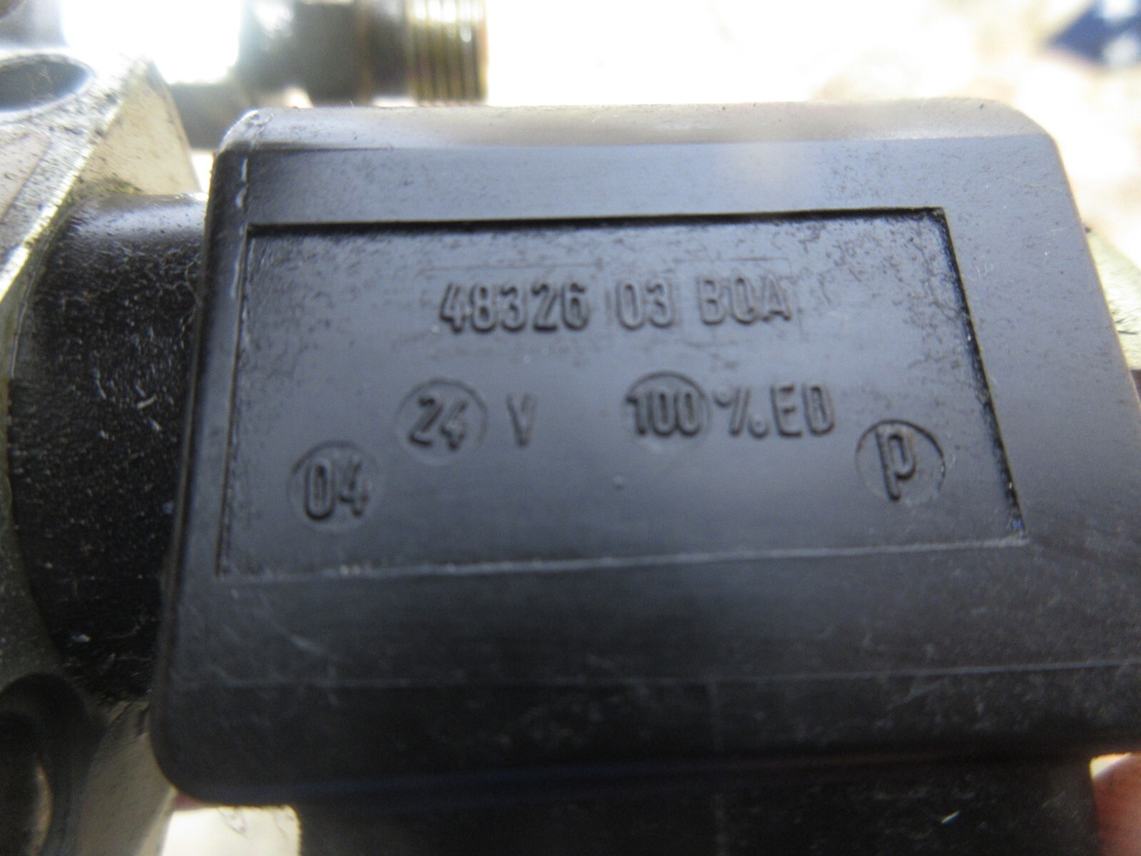 HAWE 50.2 M53 EM 20V-3/8SJ01C-1.5-G24F MURRELEKTRONIK 31 24 033 48326 03 B0A