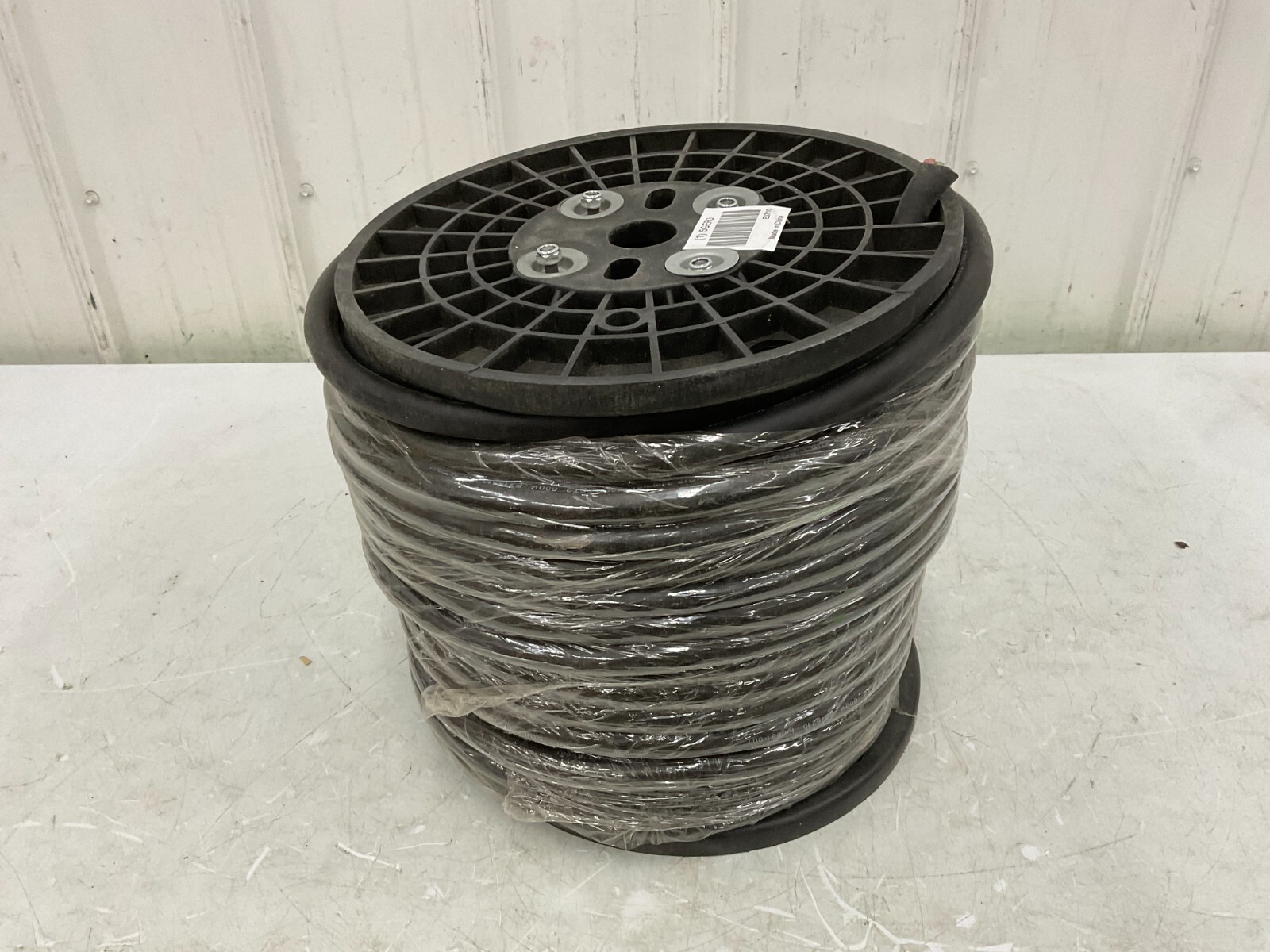 Portable Cord – E3710 6 Conductors 12 AWG Black Jacket 250 ft, 600 V