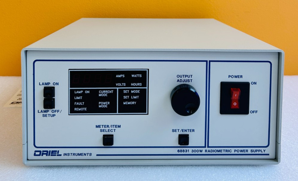 Oriel 68831, 0 to 300 W, 0 to 15 A, Radiometric Power Supply. New – Open Box!