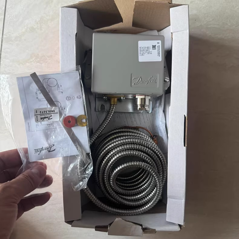 1PC New Danfoss KPS80 060L312866 Temperature Switch Spot Products