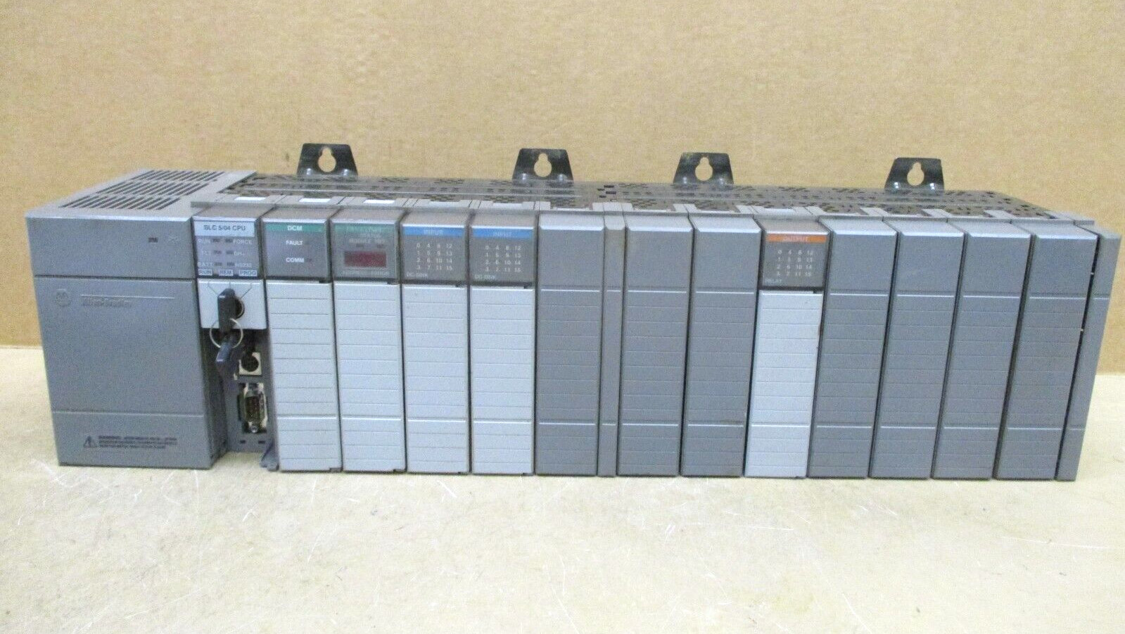 Allen-Bradley SLC 500 1746-P3 SLC 5/04 CPU 1747-L542 1747-DCM 1747-SDN 48691GN