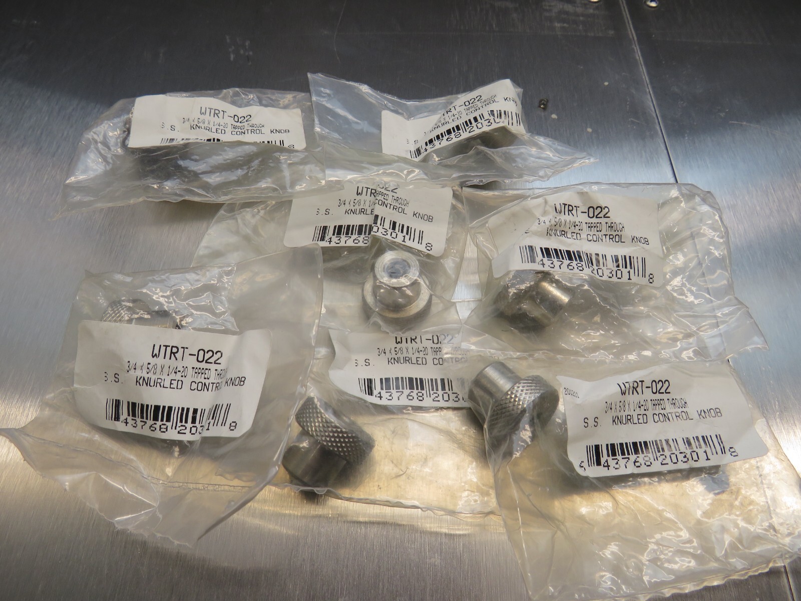 McMaster-Carr 60205K221 303SS Knurled Knob 1/4″ Threaded Hole WTRT-022 Lot of 7!