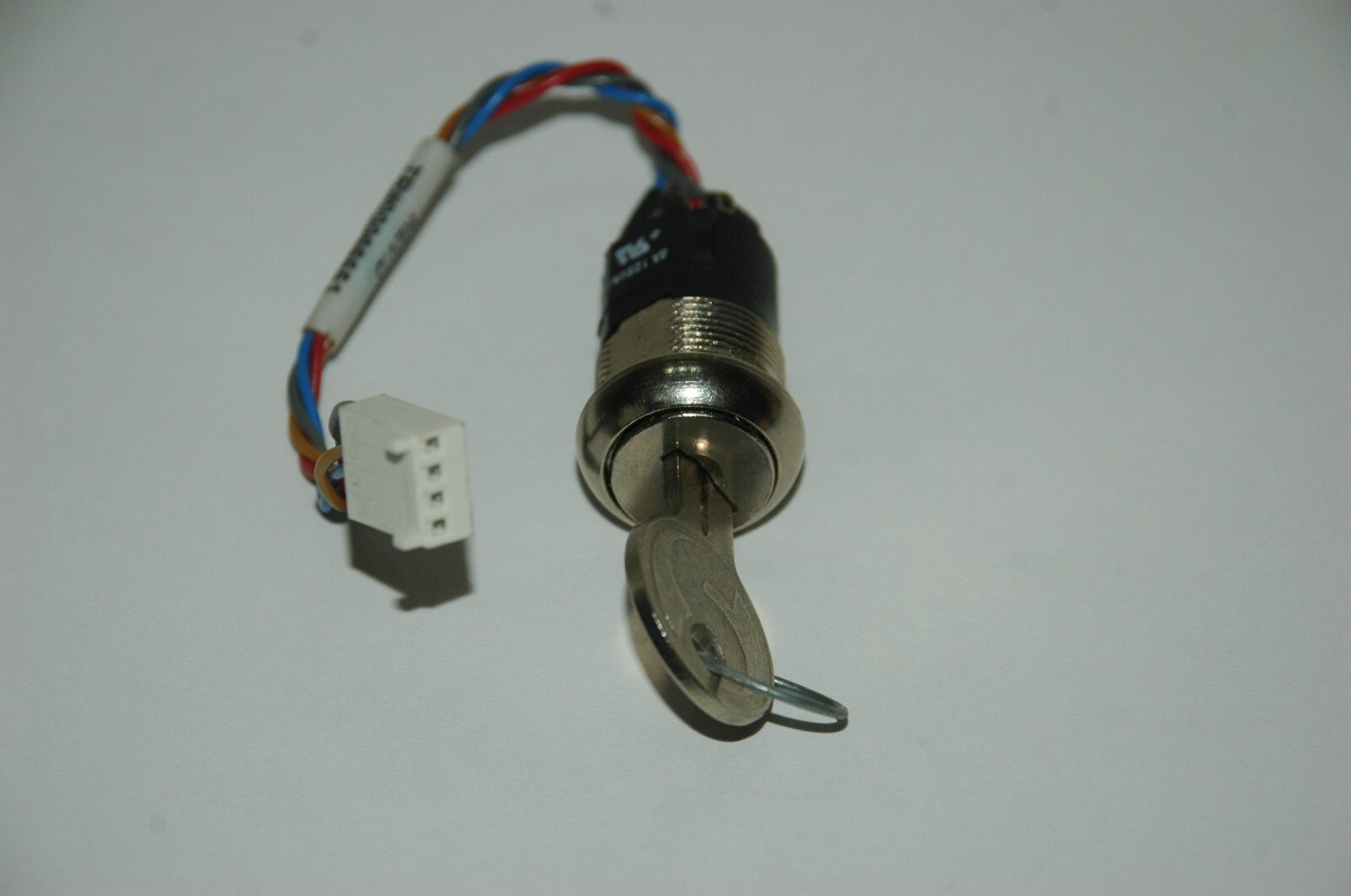OSLO Key switch DPDT 2 position 8 Amp Used (RB3.4)
