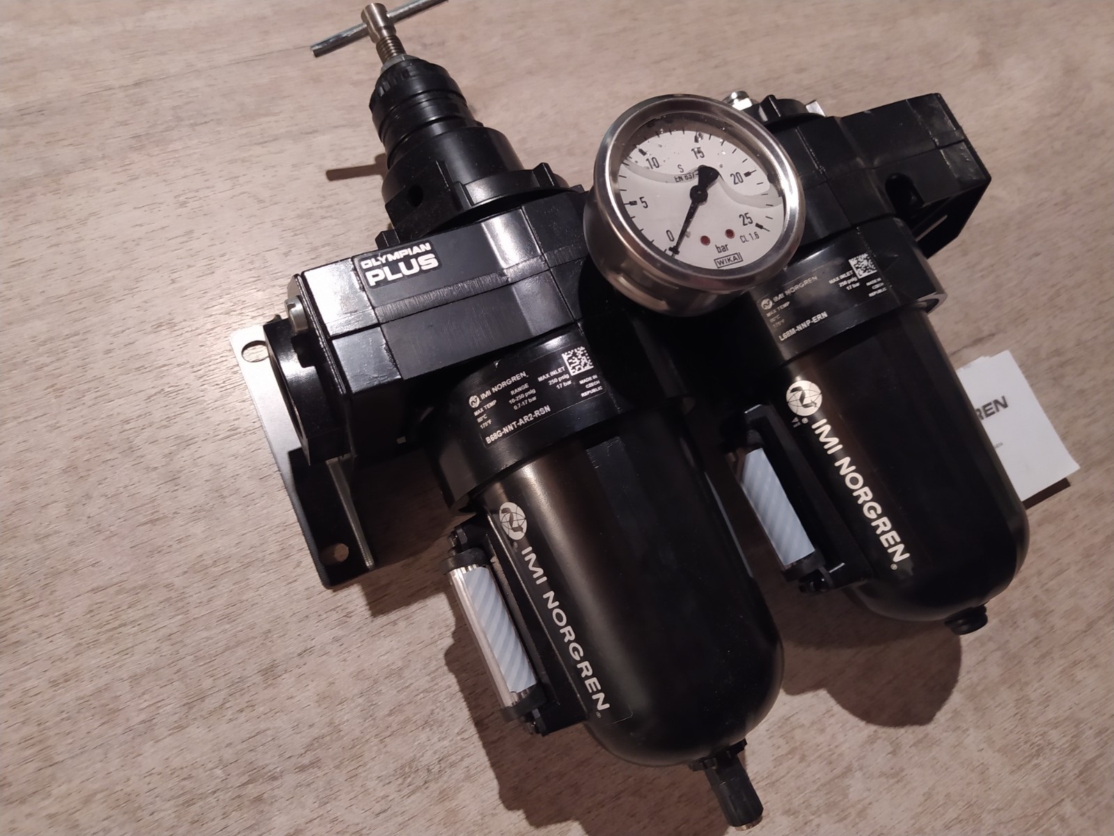 IMI NORGREN OLYMPIAN PLUS B68G-NNT-AR2-RSN + L68M-NNP-ERN AIR PREPARATION [NEW]