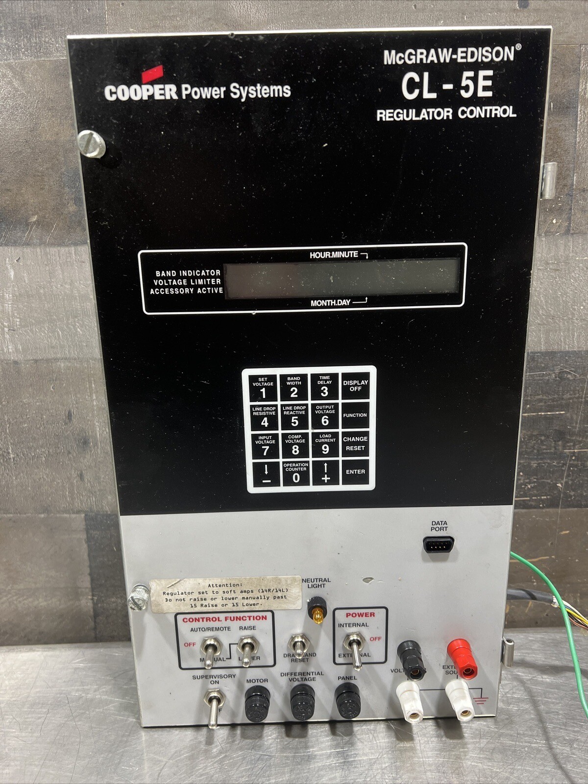 COOPER POWER SYSTEMS CL-5E REGULATOR CONTROL MCGRAW-EDISON CL-5 Used Surplus
