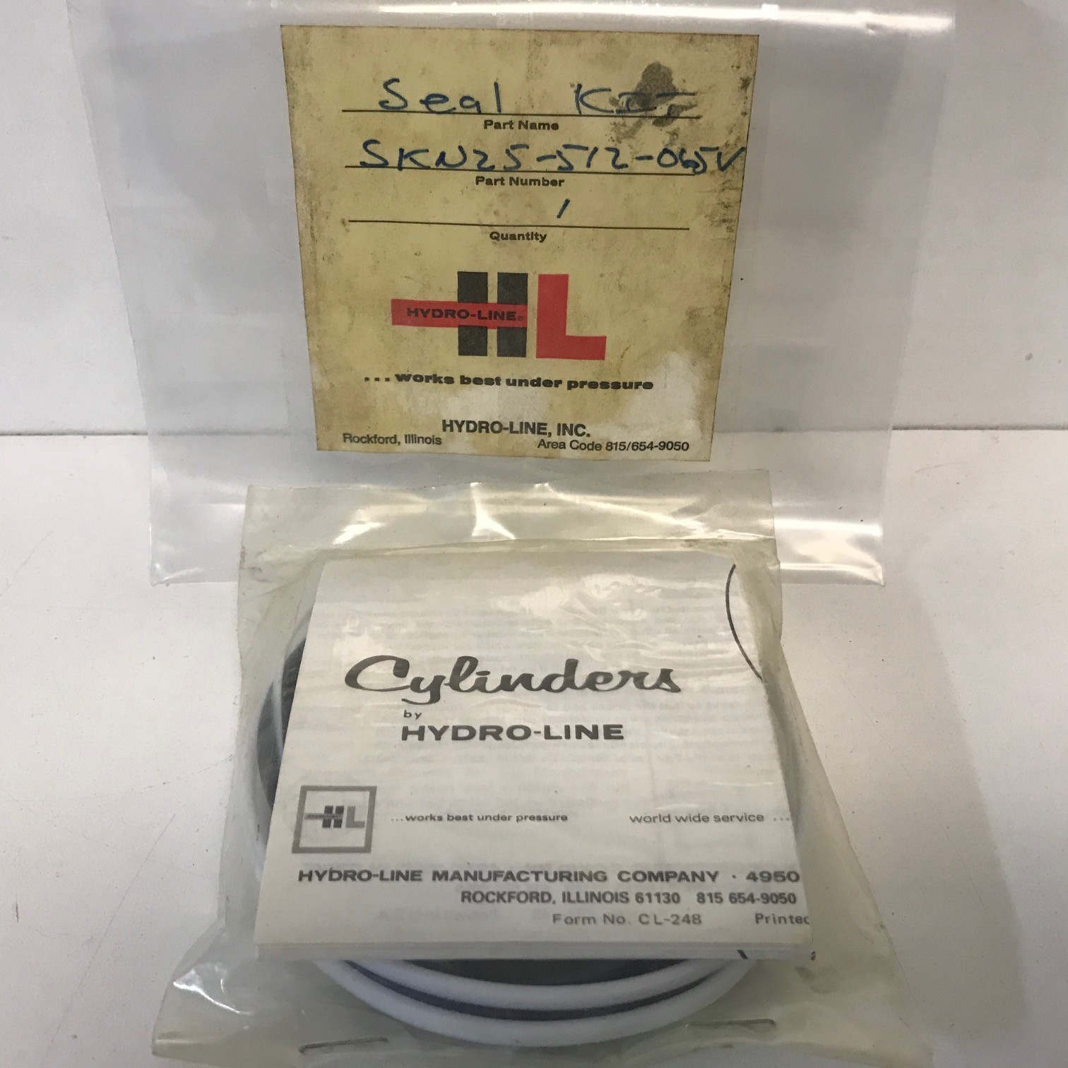 NEW! EATON HYDRO-LINE HYDRAULIC CYLINDER SEAL REPAIR KIT SKN25-512-065V