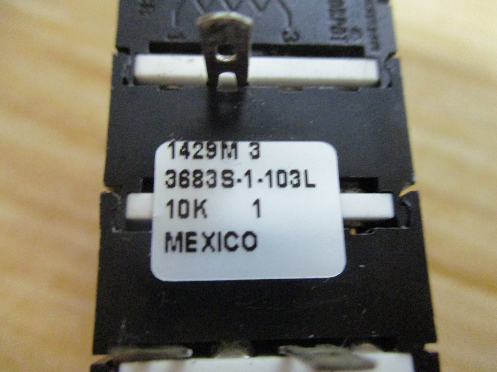 Bourns 3683-1-103L Potentiometer 36831103L