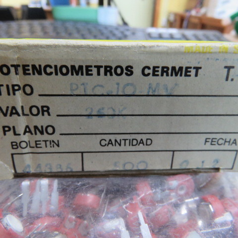 PIHER PTC10MV250K Qty of 130 per Lot POTENTIOMETER
