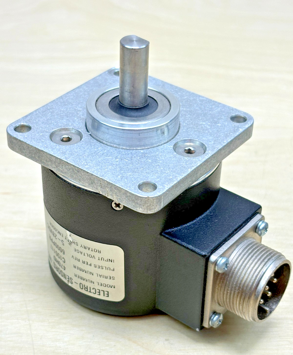 Electro-Sensors 470HD Rotary Shaft Encoder, 6,000 Pulses Per Rev, 5-28 VDC