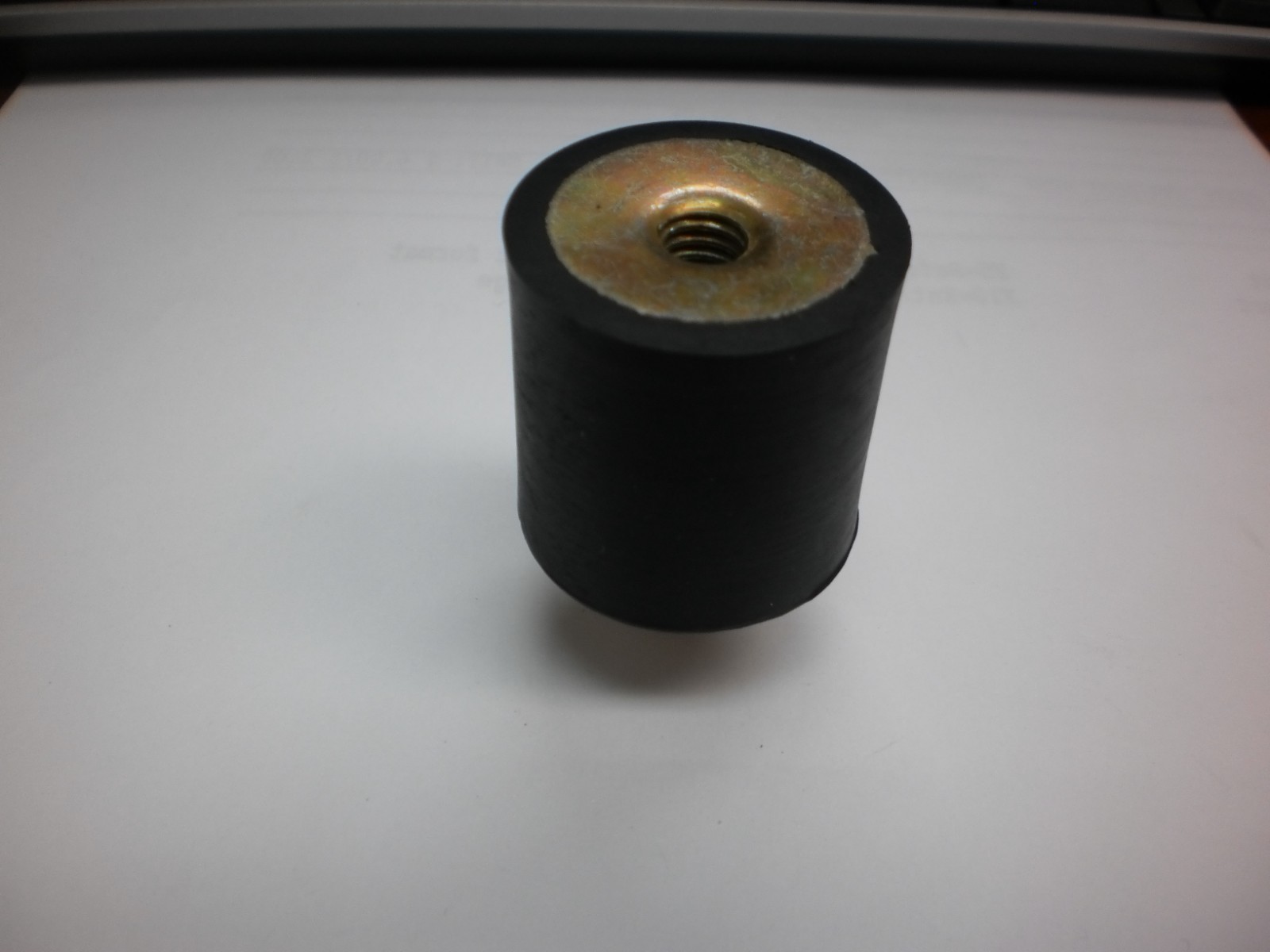 Male/ Female Isolator Mounts 5/16-18″ (1-1/4″ x 1-1/4″) 1/2″ Long Stud