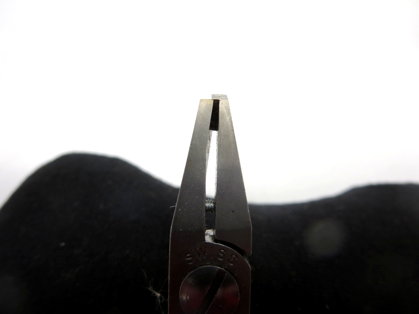 Erem 549E Specialty Pliers 4 1/2″ ED Safe Tapered Flush Cutter Swiss Used .
