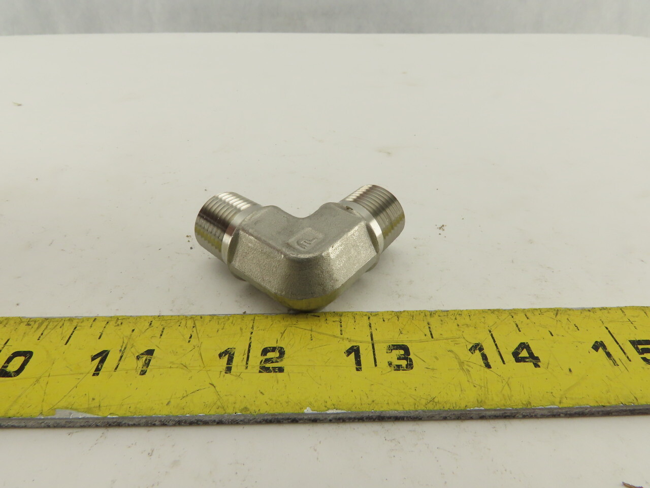 Parker 3/8″ Male NPT X 3/8″ Male NPT 90° Elbow Fitting 316 Stainless Lot of 3